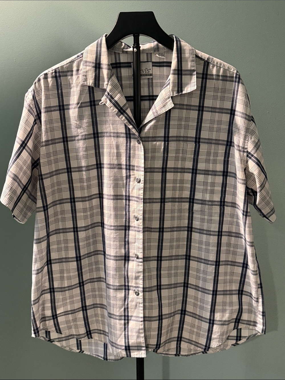 Levi's White and Navy Short-Sleeve Plaid Button-Down Shirt